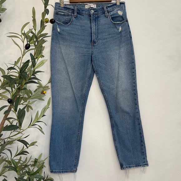 abercrombie Denim - Abercrombie & Fitch The Skinny High Rise Jeans – Size 29 (8S) – Raw Hem Distress